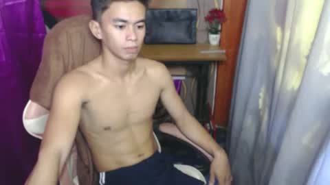 urwild_fuckerxx online show from 11/19/25, 10:32