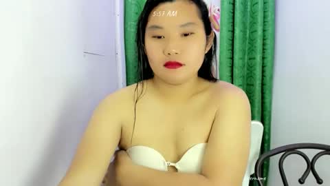 Snapshot of urwildpinayxxx chatting on 10/05/25, 09:56 melody online show from 10/05/25, 09:56