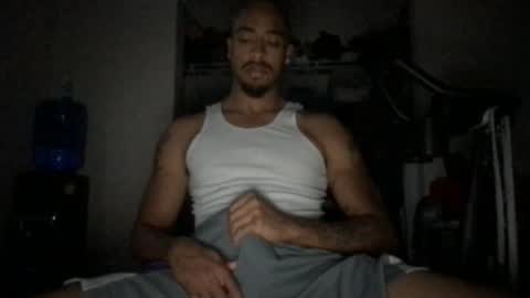 Snapshot of usermaneee589 chatting on 10/27/25, 08:18 usermaneee589 online show from 10/27/25, 08:18