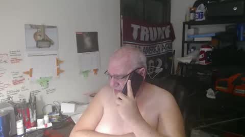 Snapshot of usgoober chatting on 11/18/25, 12:20 Eric online show from 11/18/25, 12:20