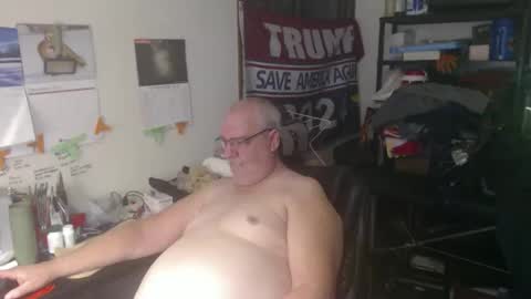 Snapshot of usgoober chatting on 11/28/25, 12:19 Eric online show from 11/28/25, 12:19