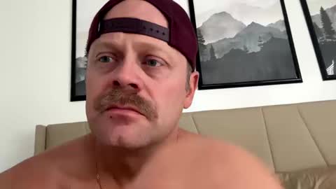 utah4fub4 online show from 10/10/25, 10:09