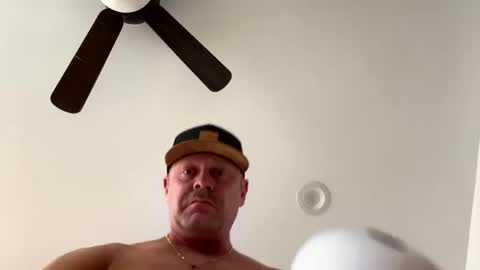 utah4fub4 online show from 10/14/25, 12:22