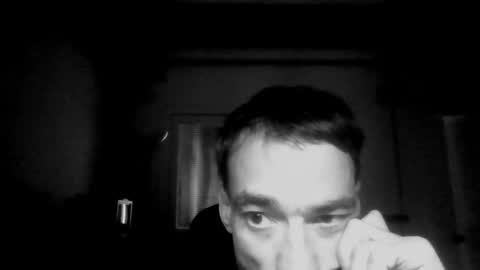 Snapshot of uthonn chatting on 01/12/26, 10:20 uthonn online show from 01/12/26, 10:20
