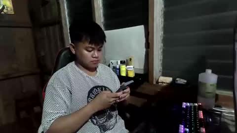 Snapshot of utsukushi591850 chatting on 10/14/25, 09:32 debby online show from 10/14/25, 09:32