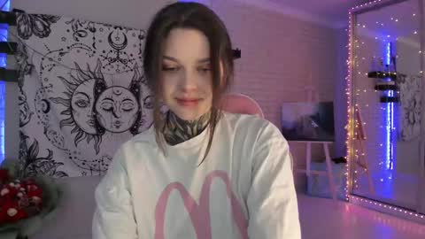Eva online show from 02/26/25, 10:04