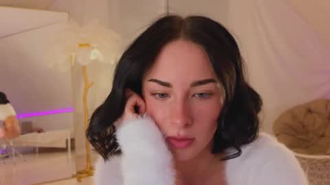 Snapshot of uwunikaa chatting on 01/20/25, 07:25 Anika On vacation online show from 01/20/25, 07:25