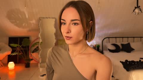 Anika On vacation online show from 11/15/25, 04:58