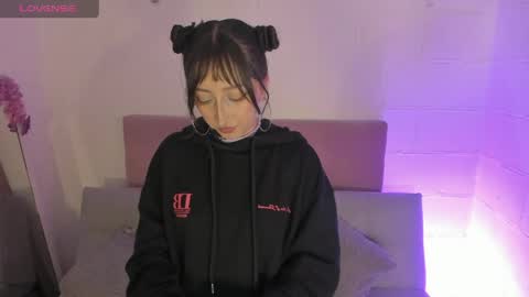 Snapshot of v1cky_ chatting on 04/17/26, 11:08 v1cky_ online show from 04/17/26, 11:08