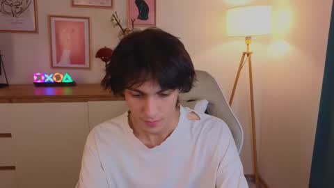 Valora online show from 09/17/25, 12:51