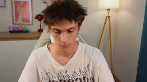 Valora online show from 10/12/25, 01:43