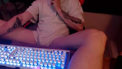 vacation__ online show from 10/31/25, 04:30