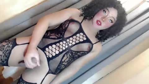 Snapshot of vae_sha chatting on 12/19/25, 10:06 JESS - DONT FORGET TO FOLLOW ME AND GIVE ME THUMBS UP online show from 12/19/25, 10:06