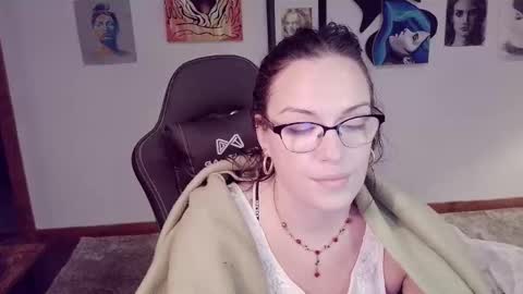 Snapshot of vagelicious chatting on 10/24/25, 10:06 vagelicious online show from 10/24/25, 10:06