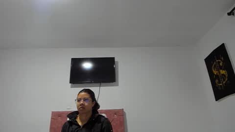 Vahiolet smith online show from 01/06/26, 03:32