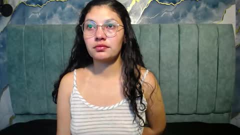 Snapshot of vainilla_cam chatting on 03/22/26, 01:53 Vainilla online show from 03/22/26, 01:53