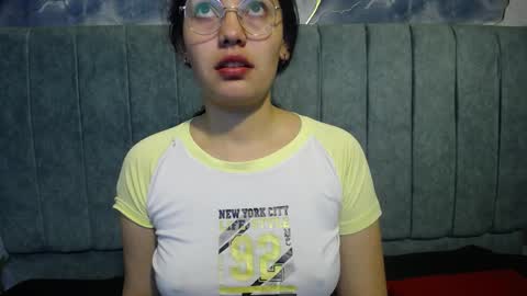 Snapshot of vainilla_cam chatting on 04/07/26, 01:39 Vainilla online show from 04/07/26, 01:39