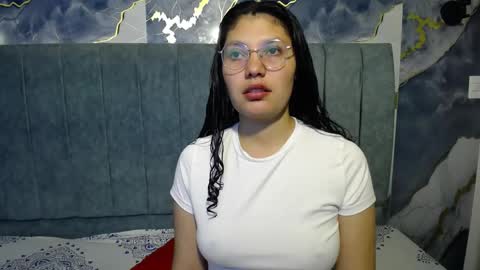 Snapshot of vainilla_cam chatting on 04/14/26, 01:22 Vainilla online show from 04/14/26, 01:22