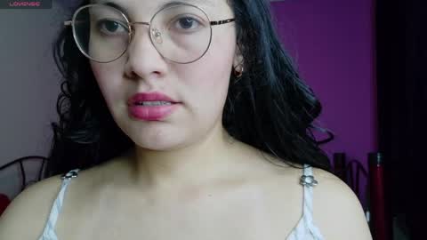 Snapshot of vainilla_cam chatting on 04/19/26, 02:22 Vainilla online show from 04/19/26, 02:22
