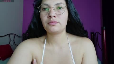 Snapshot of vainilla_cam chatting on 04/21/26, 02:04 Vainilla online show from 04/21/26, 02:04