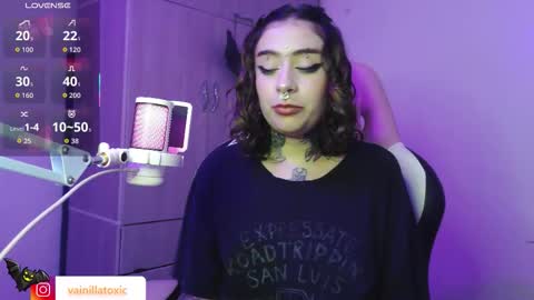 Vainilla Independent model online show from 12/03/25, 11:25