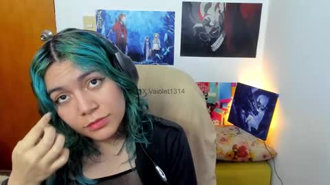 Vaiolet1314 online show from 11/17/25, 02:39