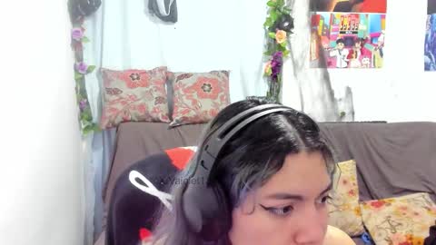 Snapshot of vaioletuwu chatting on 03/13/26, 02:29 Vaiolet1314 online show from 03/13/26, 02:29