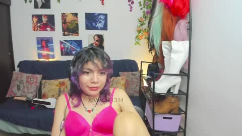 Snapshot of vaioletuwu chatting on 04/28/26, 02:27 Vaiolet1314 online show from 04/28/26, 02:27