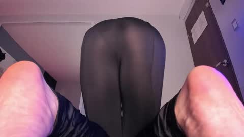 val_oconner online show from 11/21/25, 08:40