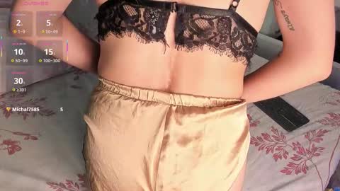 val_oconner online show from 11/28/25, 03:09