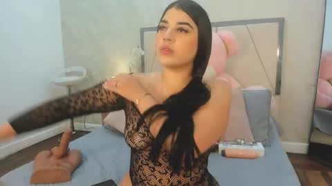 Valentina online show from 12/05/25, 03:04