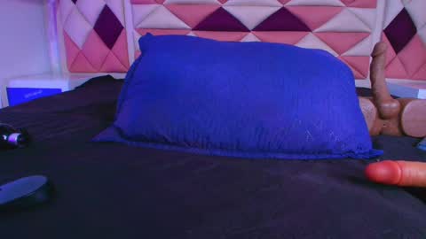 Valentina online show from 09/22/25, 07:27