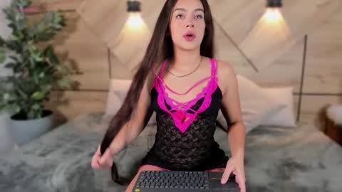 Valentina online show from 10/06/25, 12:46