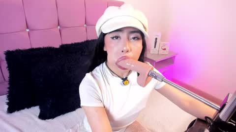 Snapshot of valecute_ chatting on 04/10/26, 08:13 Vale online show from 04/10/26, 08:13