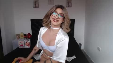 valen_foxxx online show from 05/03/26, 01:50