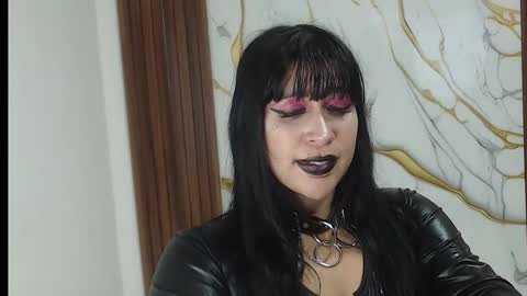 Snapshot of valen_ross7 chatting on 03/19/26, 04:55 valen_ross7 online show from 03/19/26, 04:55