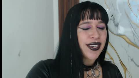 Snapshot of valen_ross7 chatting on 04/12/26, 10:37 valen_ross7 online show from 04/12/26, 10:37