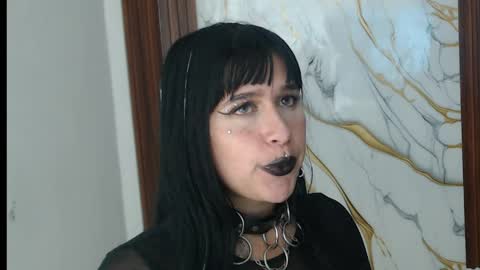 Snapshot of valen_ross7 chatting on 04/13/26, 06:02 valen_ross7 online show from 04/13/26, 06:02