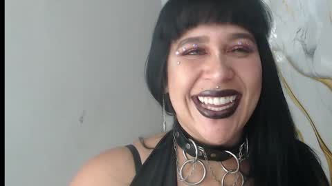 Snapshot of valen_ross7 chatting on 04/17/26, 08:28 valen_ross7 online show from 04/17/26, 08:28