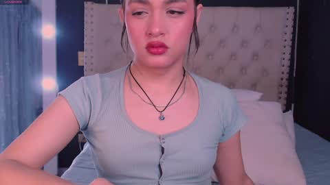 IG-valen mendoza99  twitter valenthompson99 online show from 01/15/25, 11:51