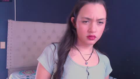 IG-valen mendoza99  twitter valenthompson99 online show from 02/06/25, 11:37