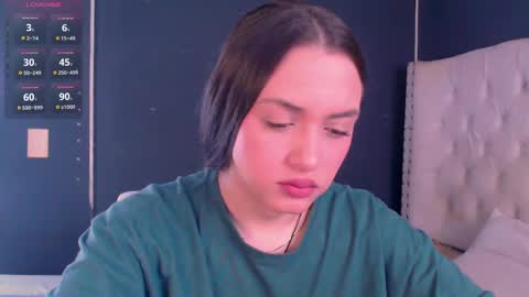 IG-valen mendoza99  twitter valenthompson99 online show from 03/06/25, 12:10