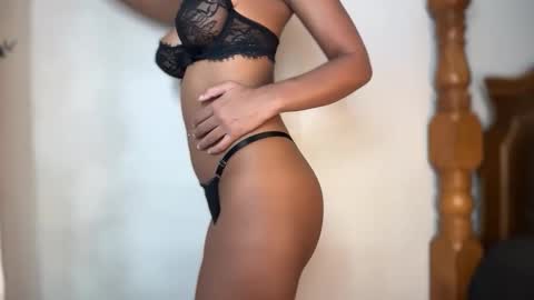 Valencia Ember online show from 12/19/25, 01:51