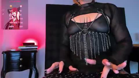 Snapshot of valengray chatting on 06/12/26, 11:42 Valen online show from 06/12/26, 11:42