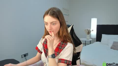 Nora online show from 05/30/26, 11:07