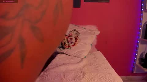 Valen  online show from 01/01/25, 12:32