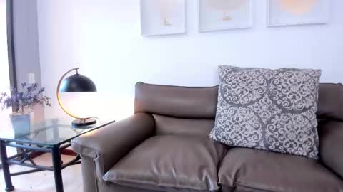 Snapshot of valensweetlove chatting on 09/29/25, 09:41 Valen online show from 09/29/25, 09:41