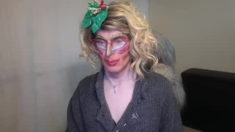 Valentia online show from 12/19/24, 03:29