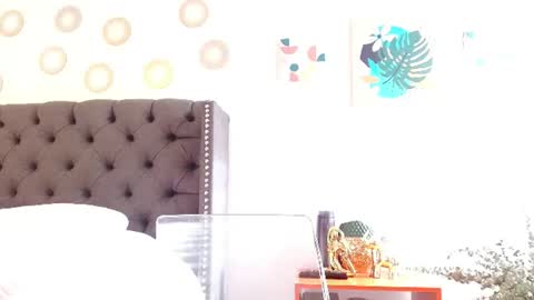 Snapshot of valentina_ferrer0 chatting on 07/28/26, 08:52 Valen Ferrer online show from 07/28/26, 08:52