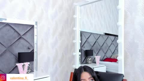 Snapshot of valentina_fi chatting on 01/27/25, 06:09 Valentina online show from 01/27/25, 06:09